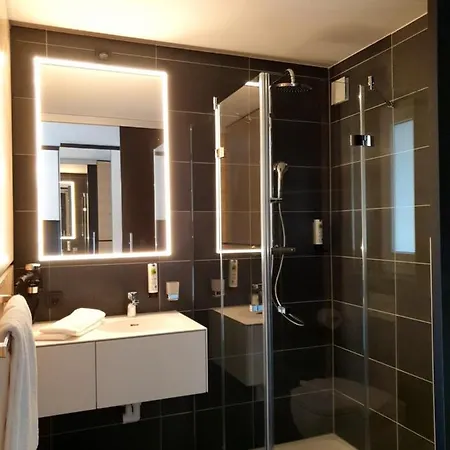 Otel Sh By Wmm